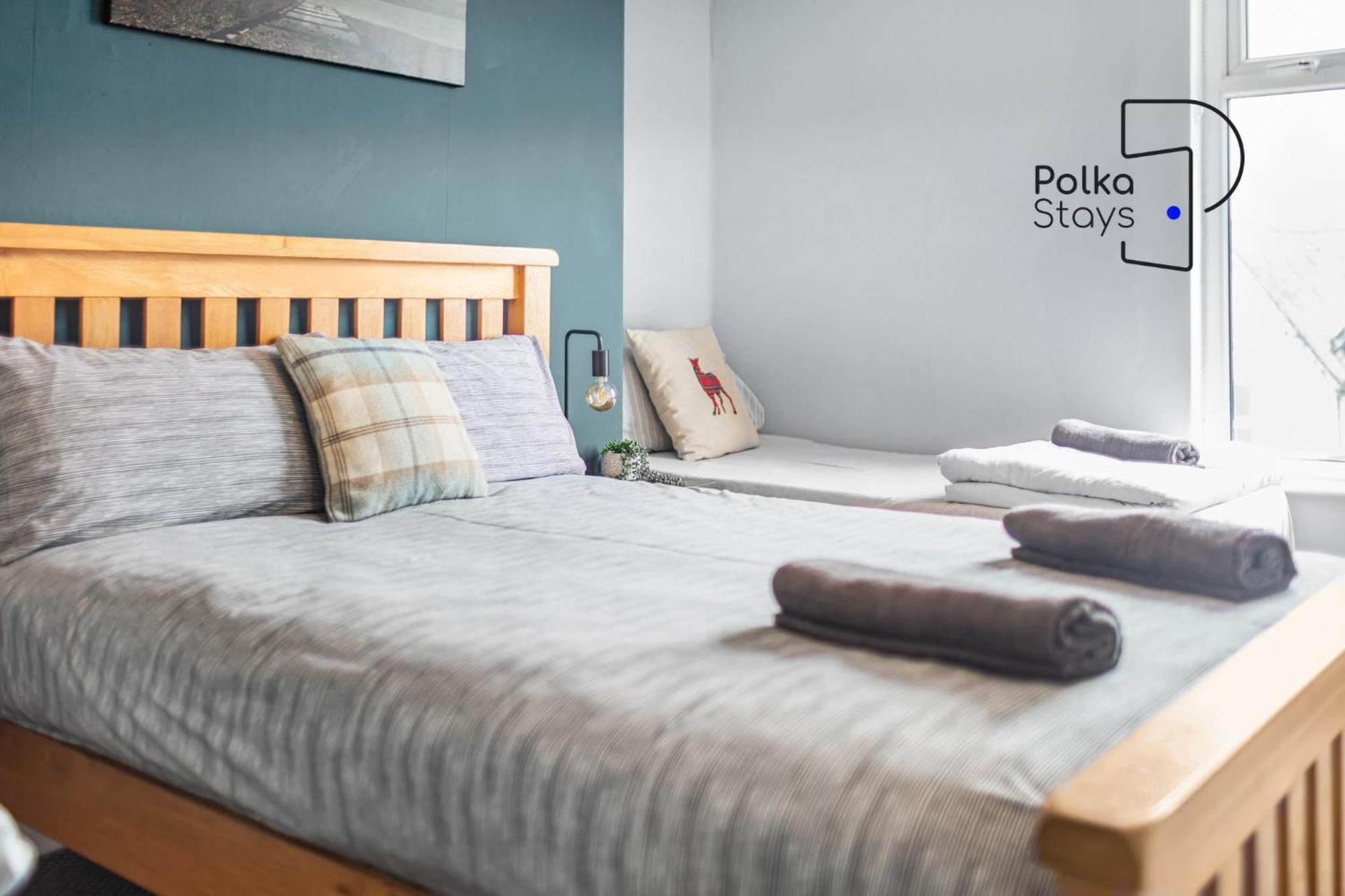 Polkadot Winter Gardens - Large Modern Apartments In Blackpool By Polkastays ภายนอก รูปภาพ