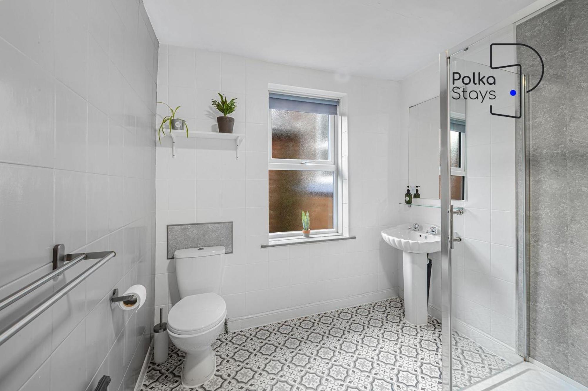 Polkadot Winter Gardens - Large Modern Apartments In Blackpool By Polkastays ภายนอก รูปภาพ
