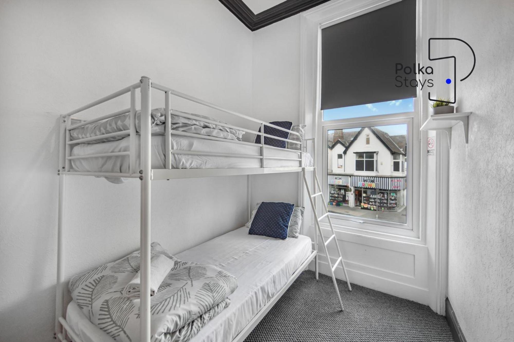 Polkadot Winter Gardens - Large Modern Apartments In Blackpool By Polkastays ภายนอก รูปภาพ