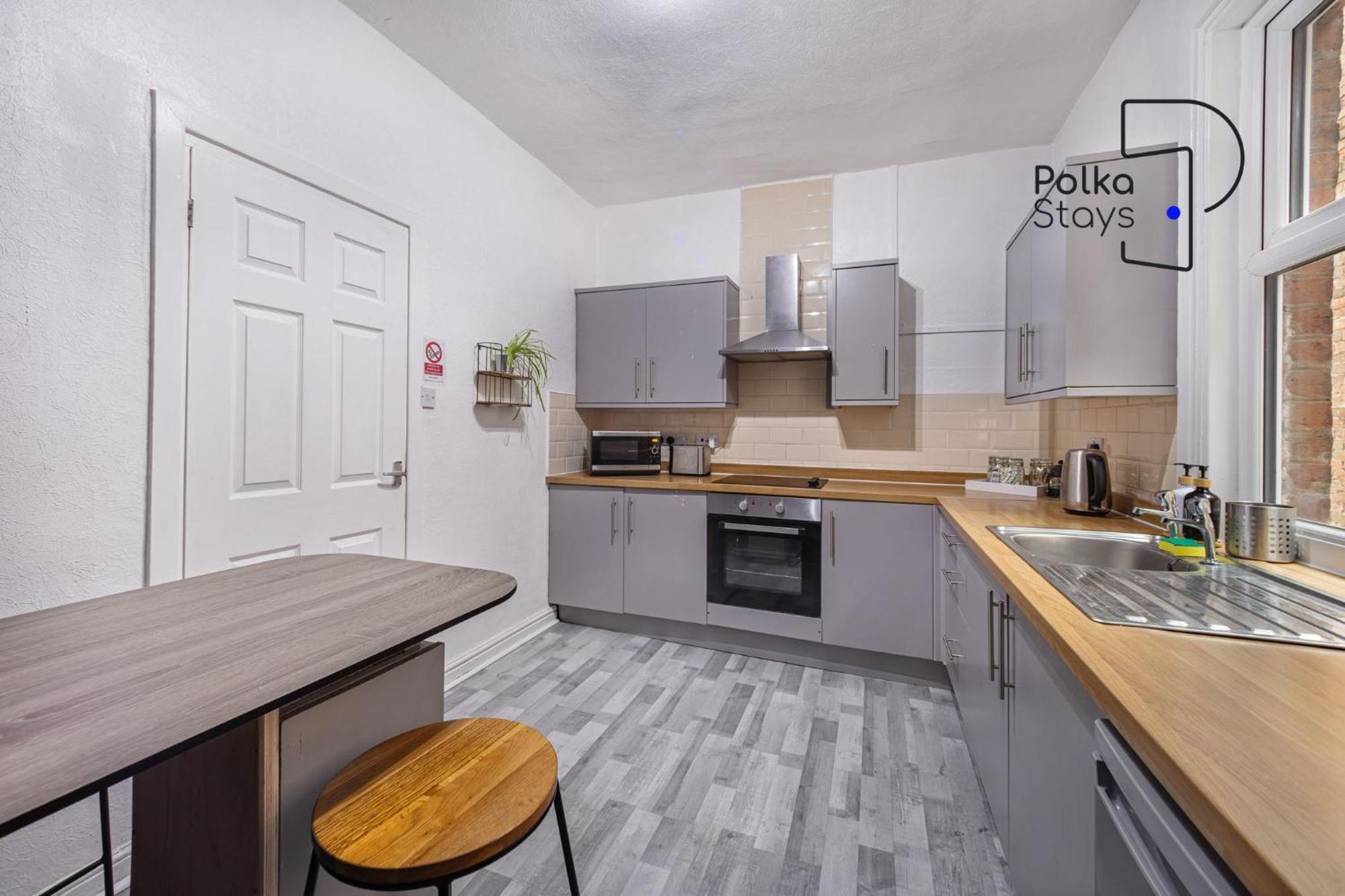 Polkadot Winter Gardens - Large Modern Apartments In Blackpool By Polkastays ภายนอก รูปภาพ